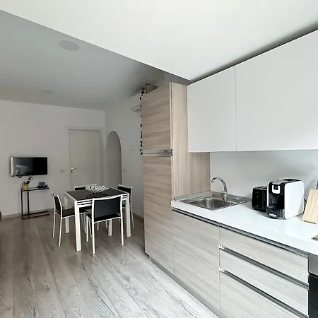 Ca Belverz Center Town Апартаменты